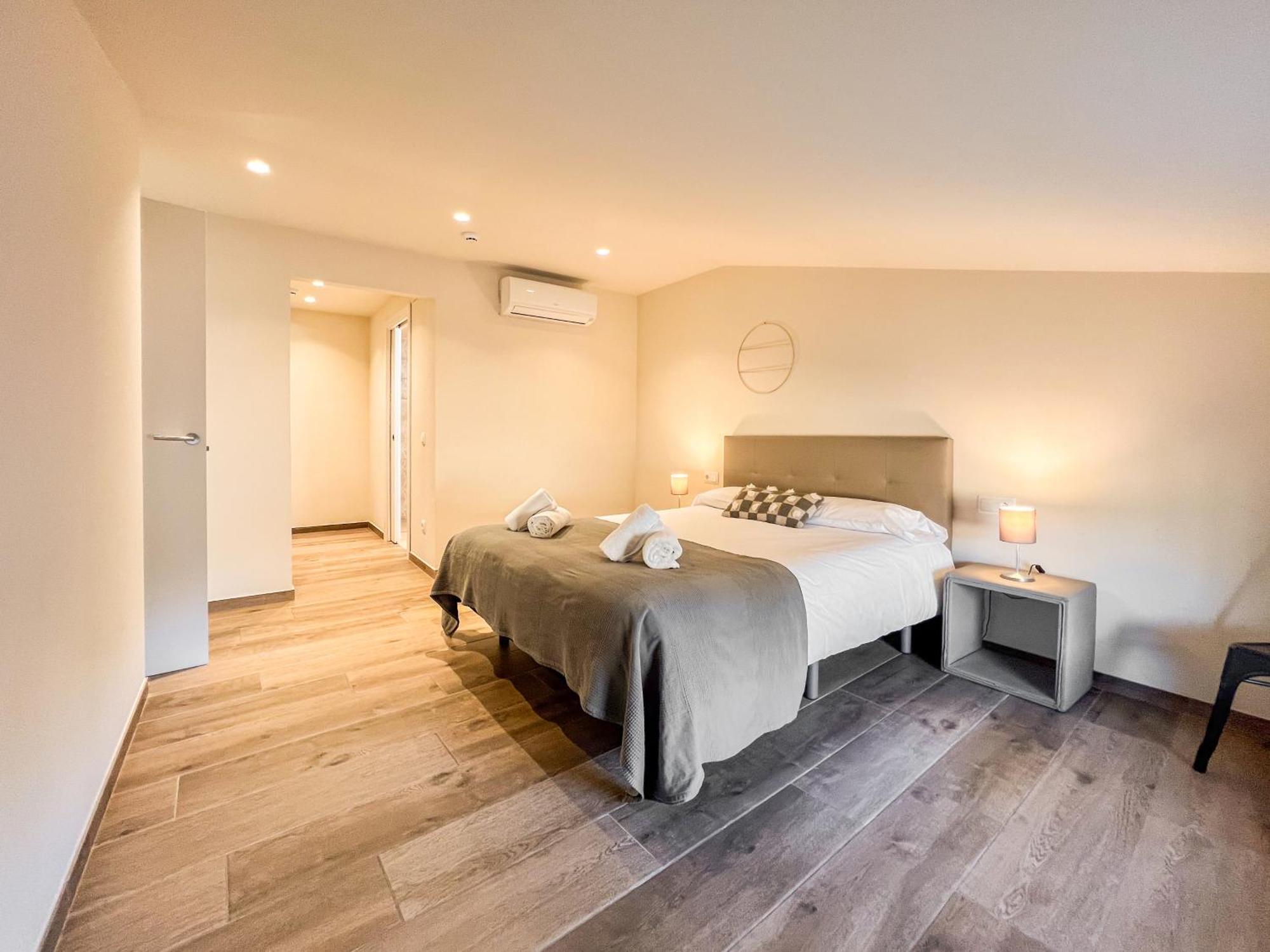 Can Cintet 3 Apartamento Con Terraza En Besalú Extérieur photo